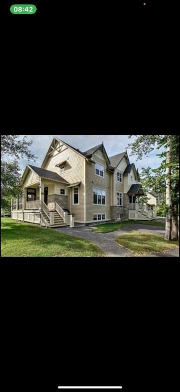 Condo à louer | 3200304