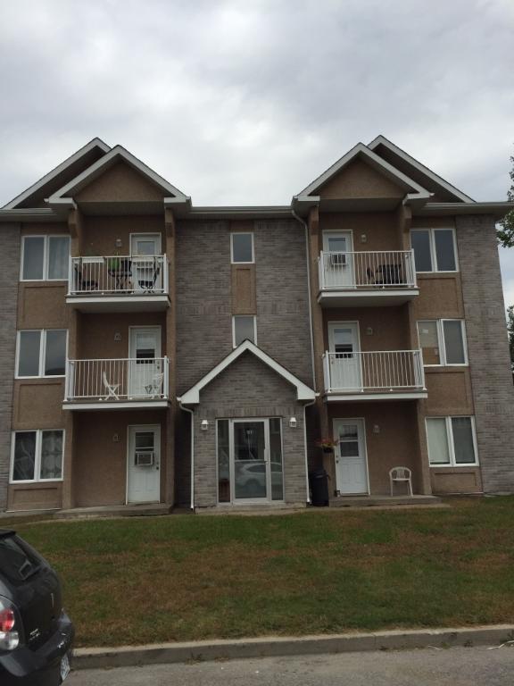 4 1/2 style Condo tranquille 50+ | 3201042