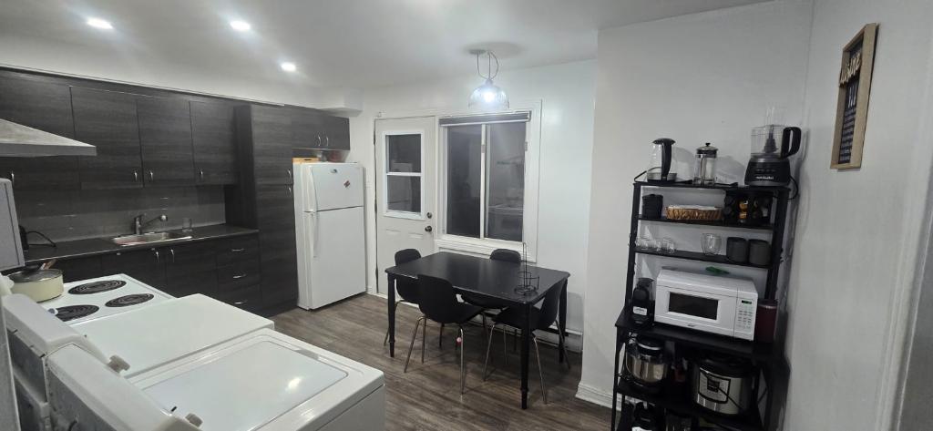 4 ½ à louer – Sainte-Marie (Centre-Sud) – Lumineux, bien situé | 3201088