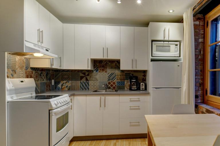 Loft entièrement meublé à louer Vieux-Québec juillet 2026 | 3206011