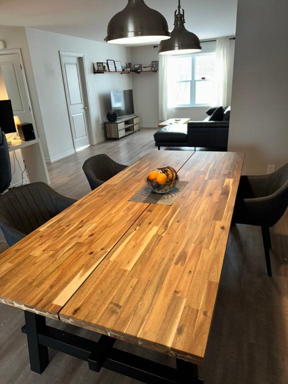 Grand 4 ½ moderne style condo avec terrasse immense à Waterville | 3201487