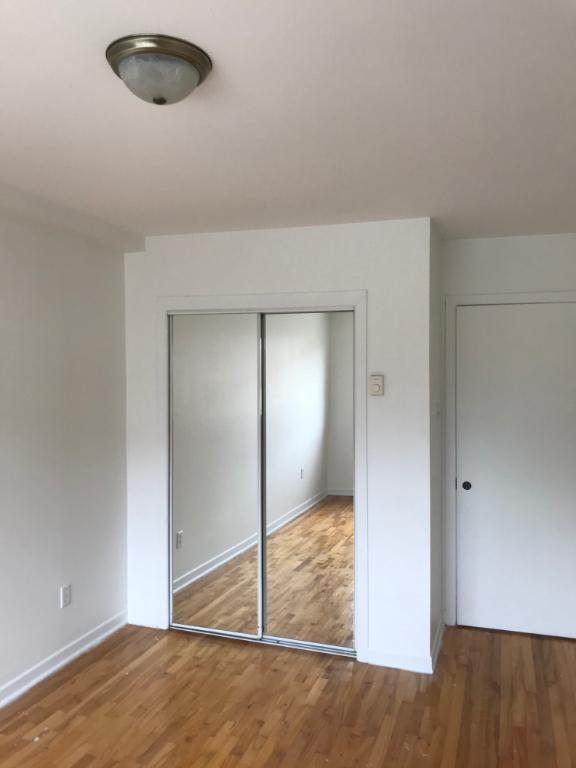 APPARTEMENT 4-1/2 - 2 CHAMBRES - INTERNET/CABLE/STATIONNEMENT | 3201531