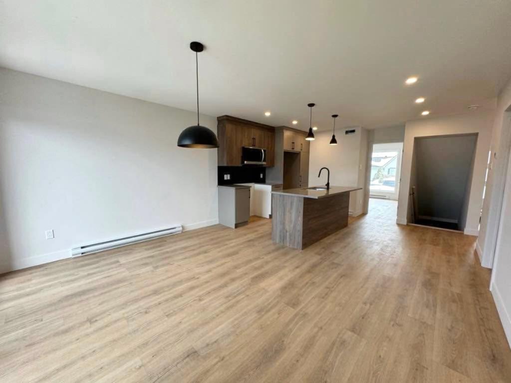 MAISON NEUVE AVEC GARAGE À LOUER - SOREL-TRACY | 3201589