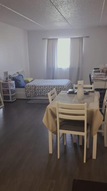 Cession De Bail Studio Côté-des-Neiges | 3201840