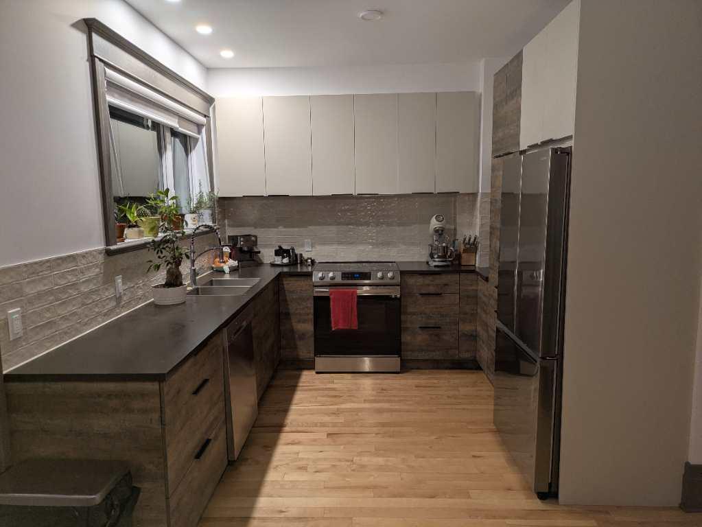 Villeray, lumineux 3e étage, 2 chambres, 2 sdb, 2 balcons, climatisé, pour mai | 3201861