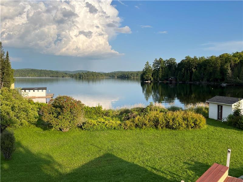 Cottage Évasion Panoramique,sleeps 14,Spa,Pool table,water front,outaouais gracefield | 3201867