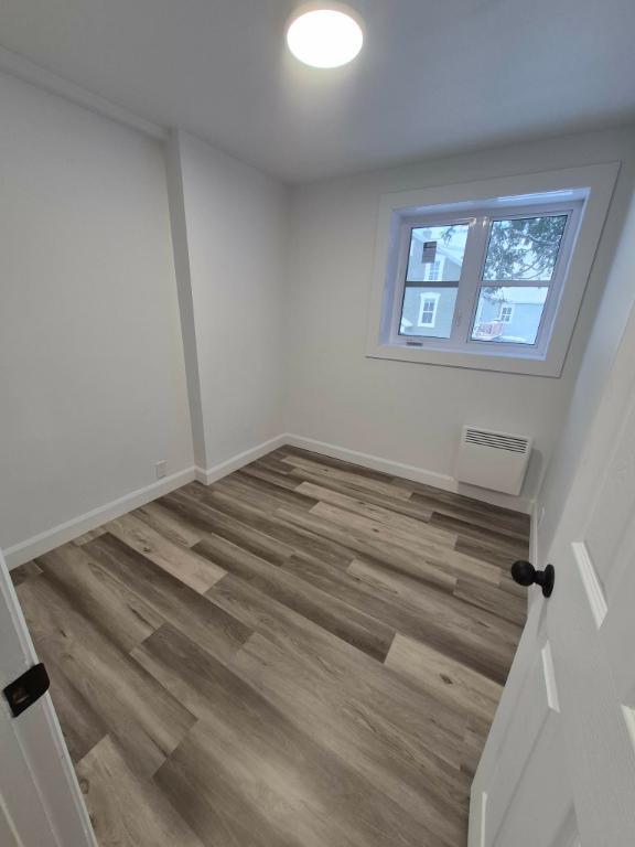 logement à louer 4 1/2 St-Apollinaire925 | 3201943