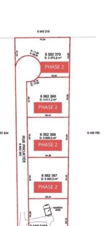 A celui où celle qui veut faire du locatif court terme voici votre coin de paradis, avec 4 terrains un a la suite de l'autre!!! | 3206322