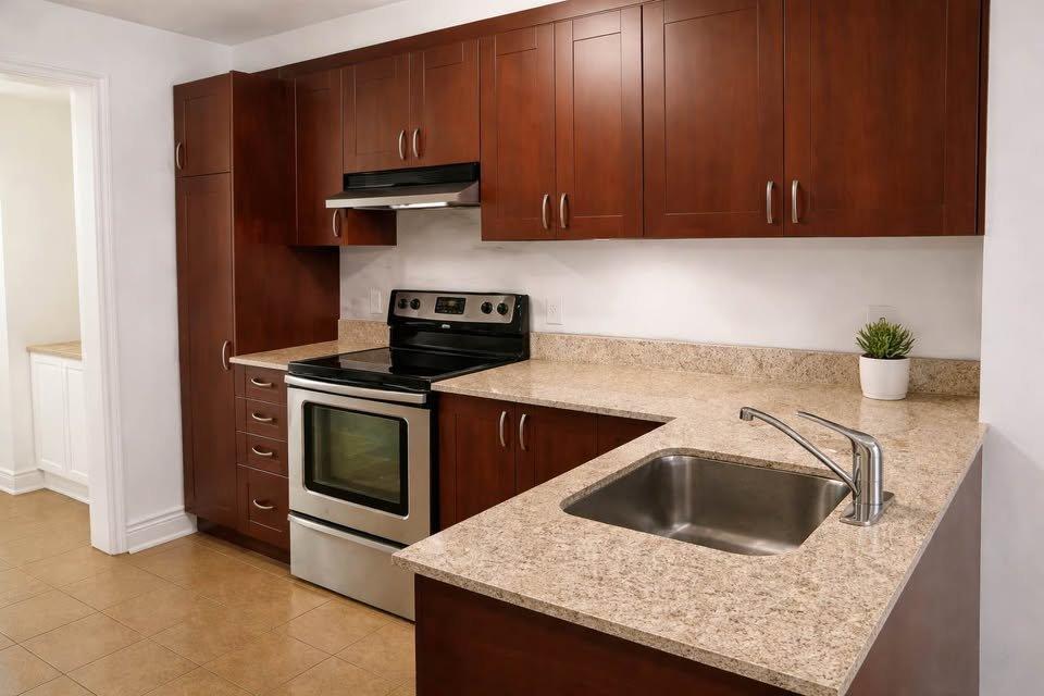 Plateau Mont-Royal-Centre-Ville-Superbe 3.5 lumineux complètement rénové | 3202057