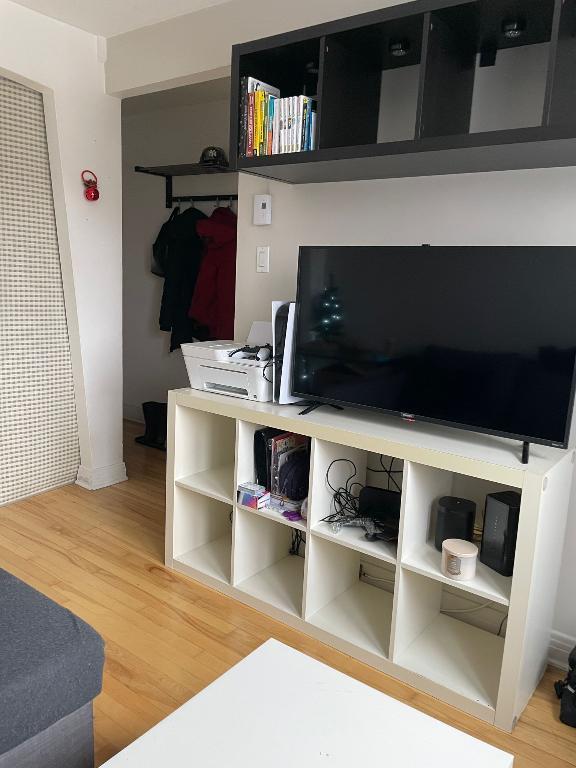 Appartement 3 et demi spatieux/proximité station de métro | 3202166