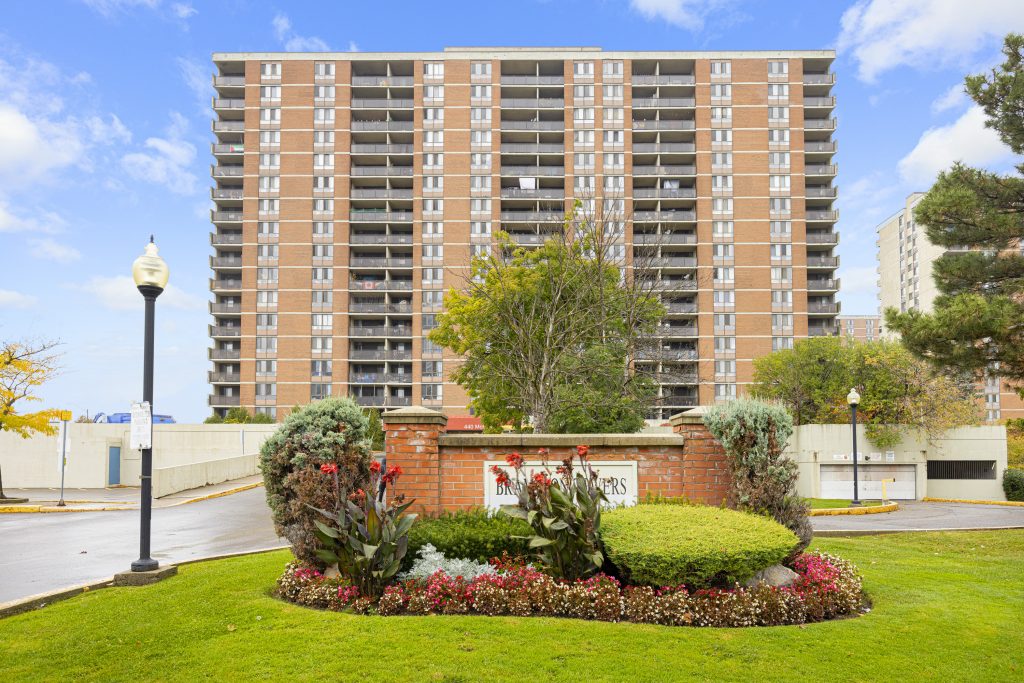 Brampton Towers | 3202216