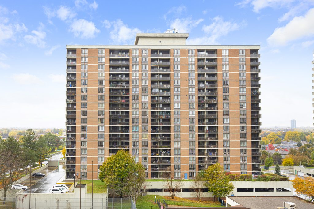 Brampton Towers | 3202218