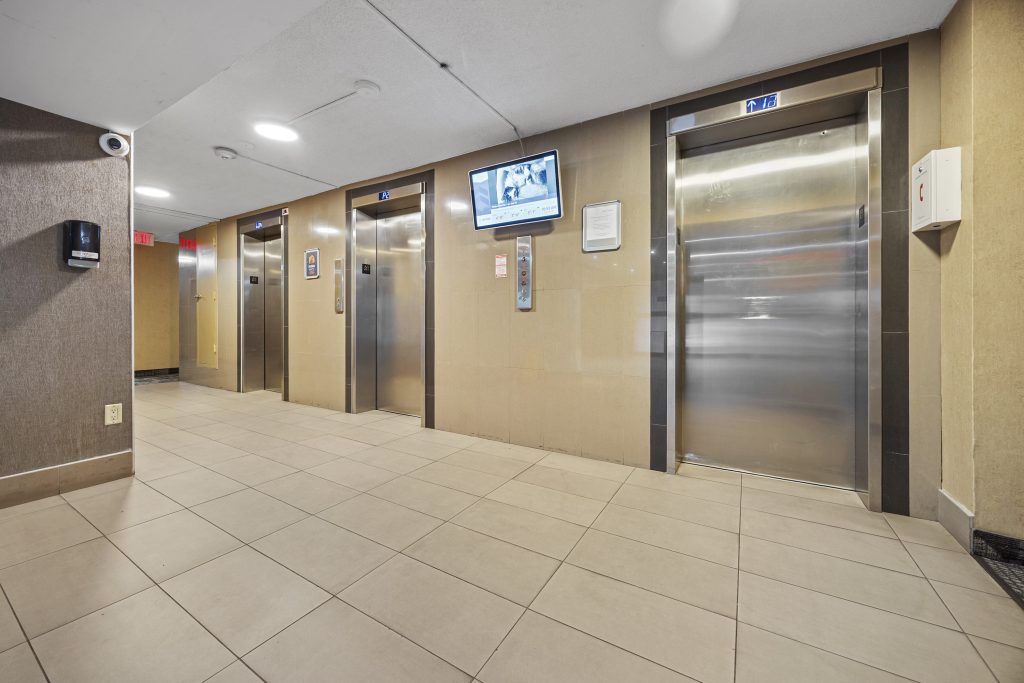 Brampton Towers | 3202218