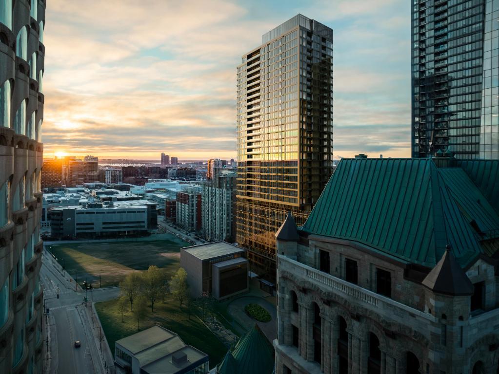 CARRÉ WINDSOR PLONGEZ AU COEUR DE L'ACTION - Condo / appartement / logement à louer Montréal Ville-Marie | 3202417