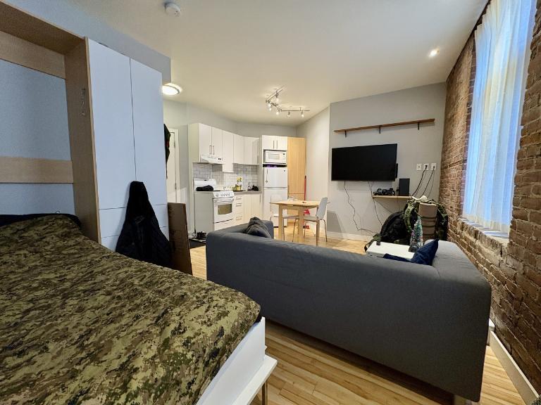 Loft entièrement meublé à louer Vieux-Québec juillet 2026 | 3235672