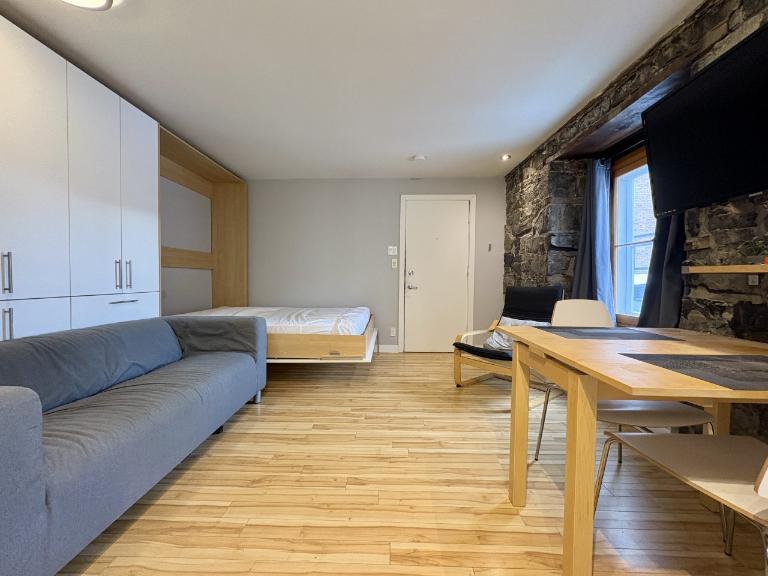 Loft entièrement meublé à louer Vieux-Québec janvier 2026 | 3207238