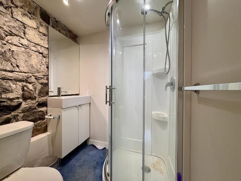 Loft entièrement meublé à louer Vieux-Québec janvier 2026 | 3207238