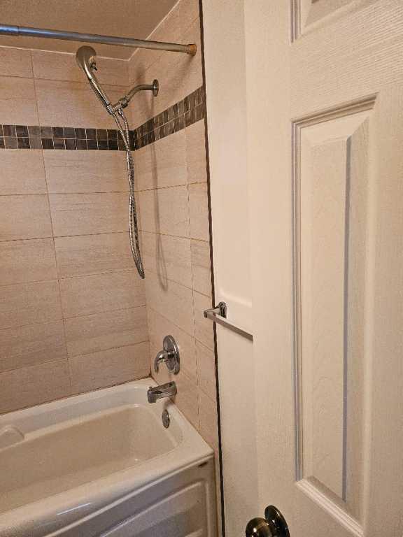 3 1/2 semi sous sol à louer | 3203803