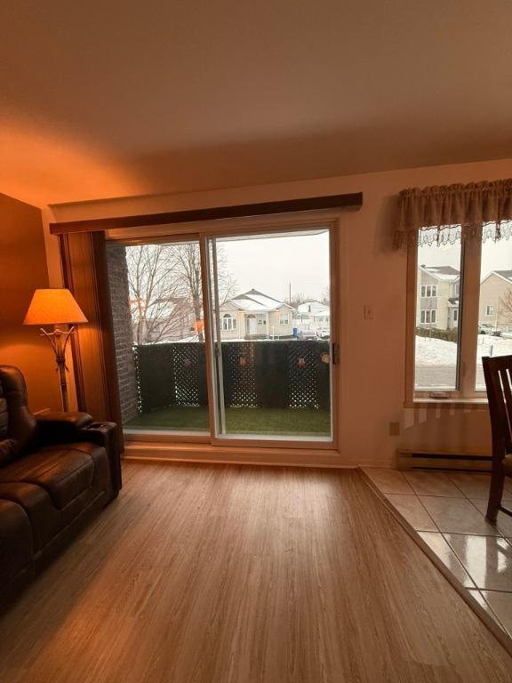 4 1/2 à louer | 3203853