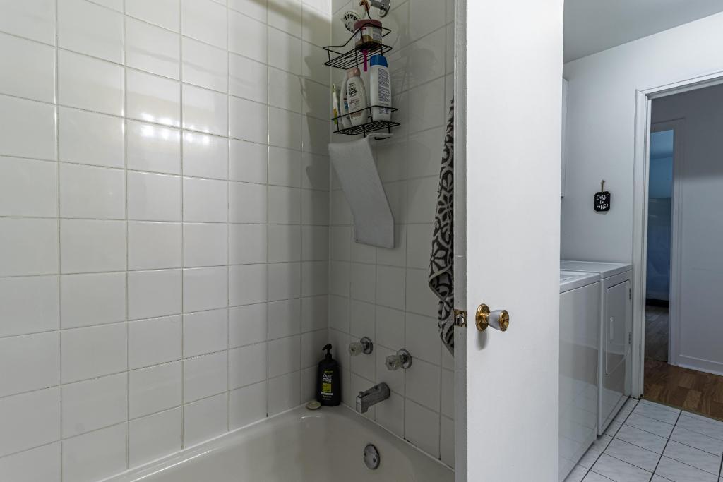 5 ½ LIBRE LE 1ER JUILLET À CHICOUTIMI | 3203868