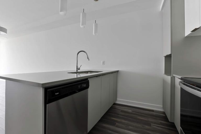 1 CH - 1 SDB - Gatineau - $1,640 /mo | 3203901