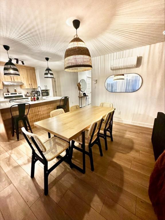 Très grand logement 4 1/2 2 salles de bain à louer pour le 1er mars 2026 | 3203920