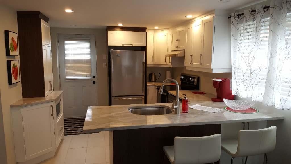 CENTRE VILLE, MEUBLÉ, EQUIPÉ, TOUT INCLUS | 3203951