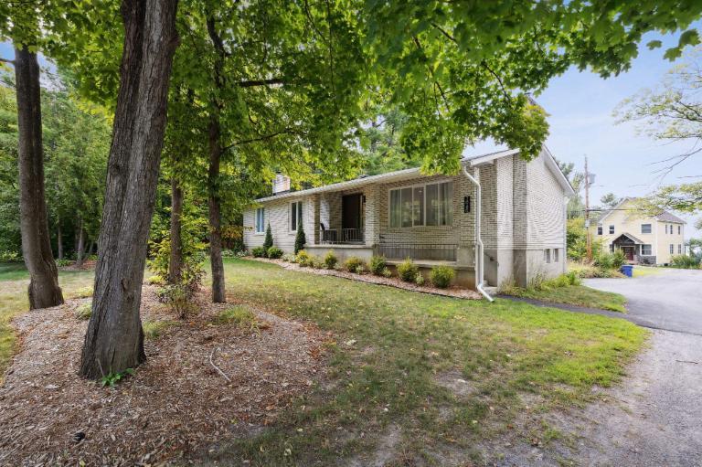 3 CH - 1 SDB - Gatineau - $2,850 /mo | 3203958