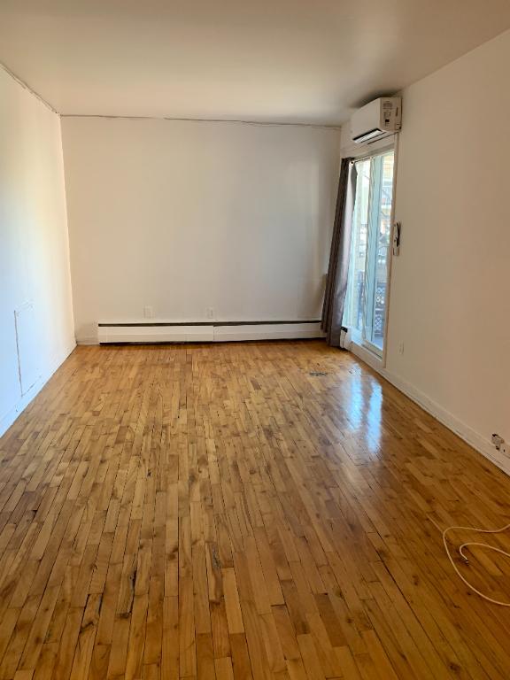 3 1/2 CHAUFFE EAU CHAUDE PRES DU METRO A AHUNTSIC | 3204317