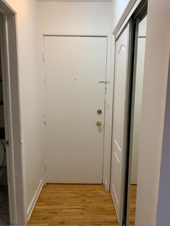 3 1/2 CHAUFFE EAU CHAUDE PRES DU METRO A AHUNTSIC | 3204317