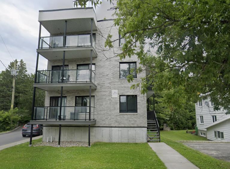 2 CH - 1 SDB - Québec - $1,537 /mo | 3204368