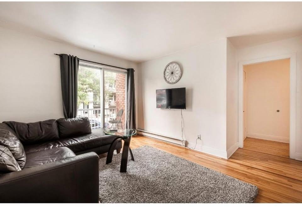 Appartement 4 1/2 - 2 chambres à coucher - 75 m² (817 p2), avec 1 mois de loyer gratuit | 3204373