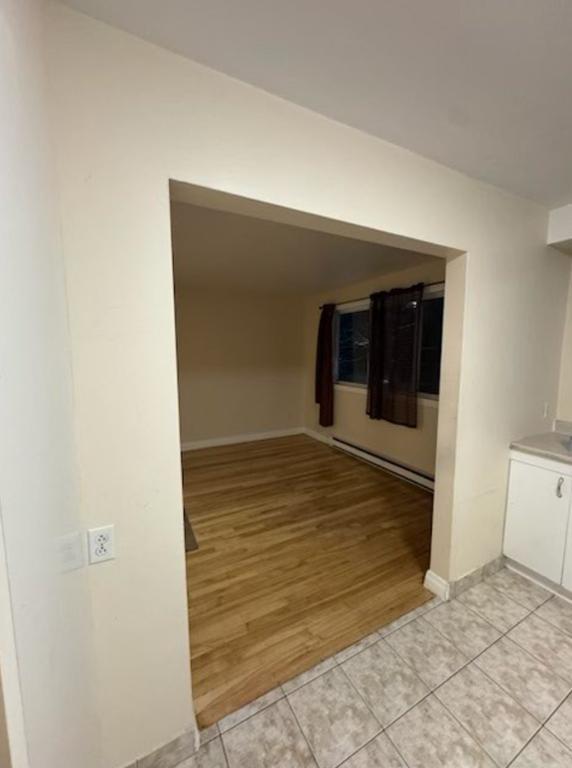 Appartement 4 1/2 à louer, bien entretenu, à distance de marche de l'Hôpital Fleury Ahuntsic - 2 chambres | 3204375