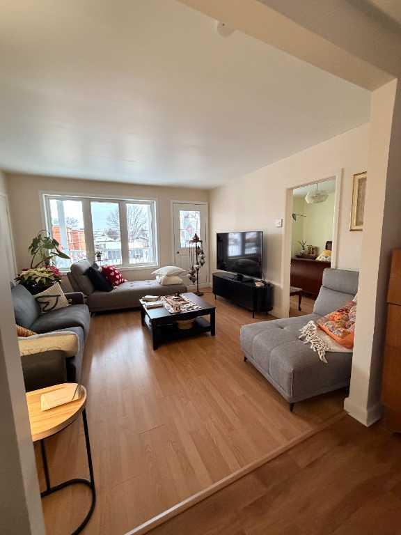 Duplex calme et serin rénové au goût du jour dans un secteur prisé de Saint-Hyacinthe. | 3204379