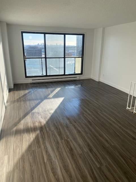 3 CH - 2 SDB - Longueuil - $2,090 /mo | 3204414