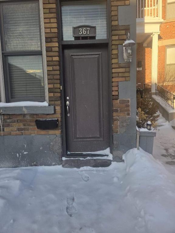 SUPER 3 1/2 ENSOLLEILLÉ COMPLETEMENT RENOVÉ 5 MNTS DE DE TOUT | 3204708