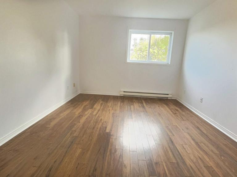 2 CH - 1 SDB - Charlemagne - $1,550 /mo | 3204742