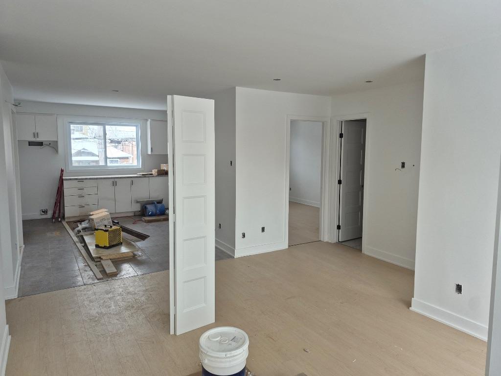 New renovated Big 4 1/2 available Feb 1st or March 1st | 3204748