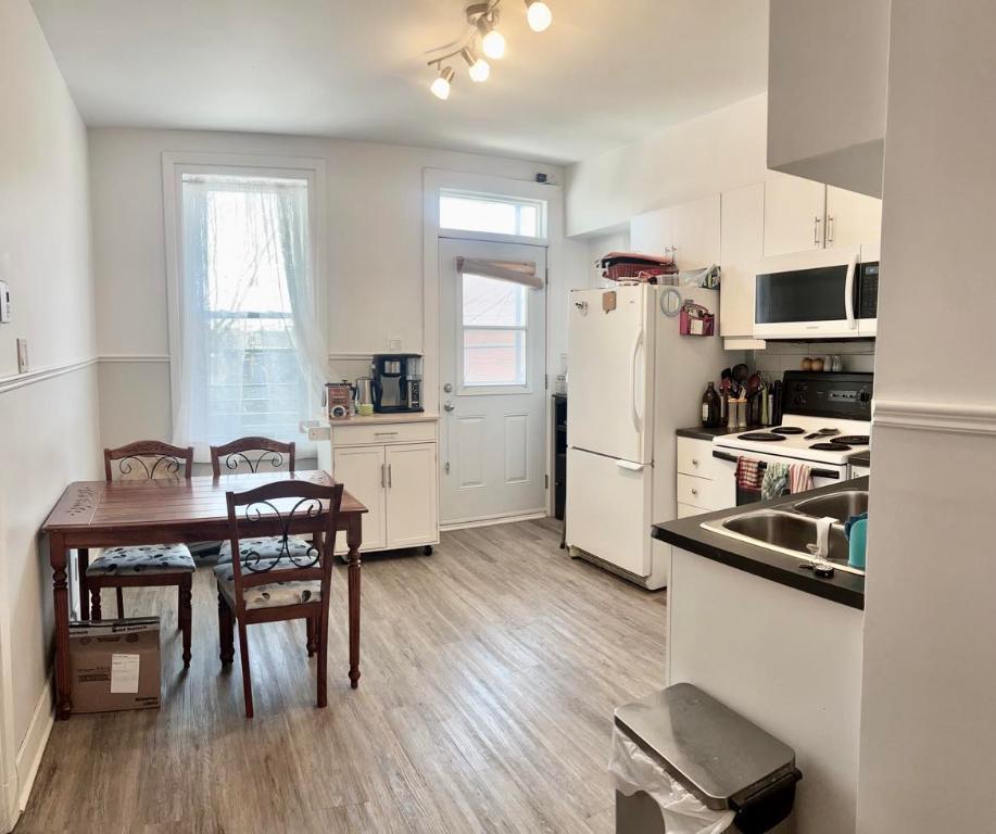 Grand 5 ½, 3 BR,/libre imméd., 2ieme,Métro Préfontaine+poss parking | 3204763