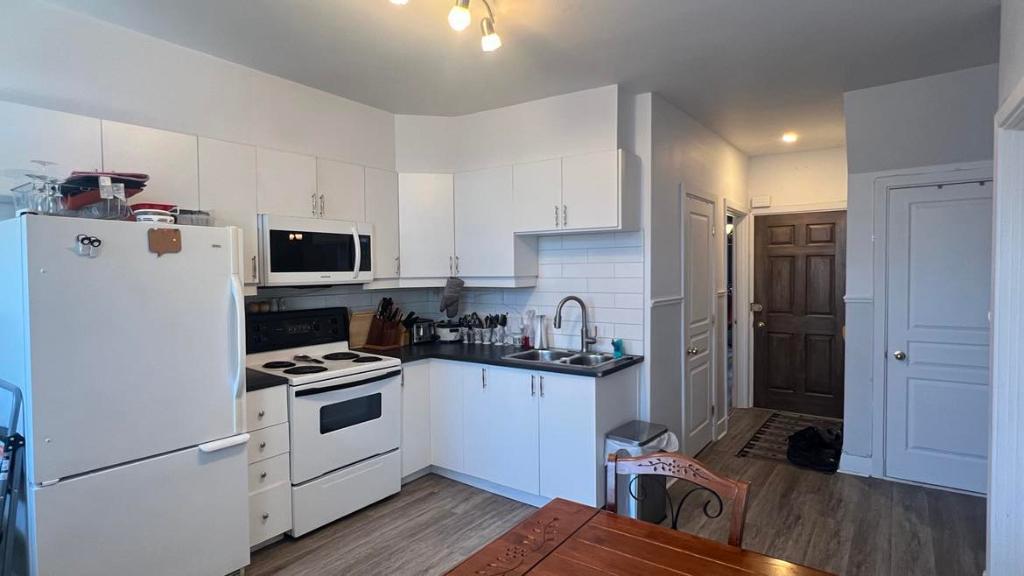 Grand 5 ½, 3 BR,/libre imméd., 2ieme,Métro Préfontaine+poss parking | 3204763