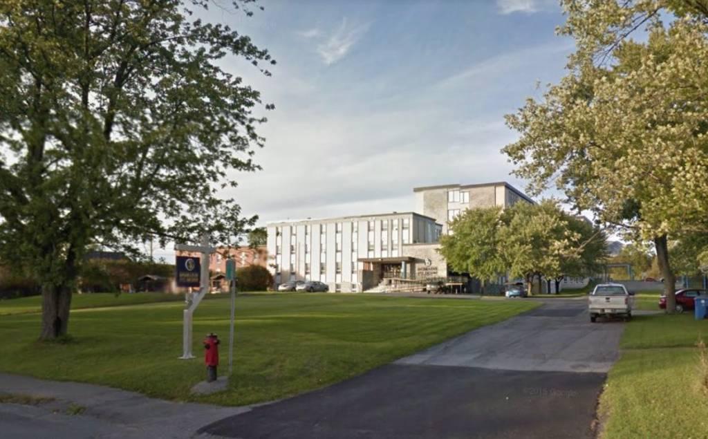 Logement 2 ½ tout inclus à louer – Black Lake (Thetford Mines) | 3205138