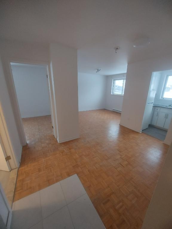 Laval , 3 1/2 , Laval des rapides métro Concorde | 3205535