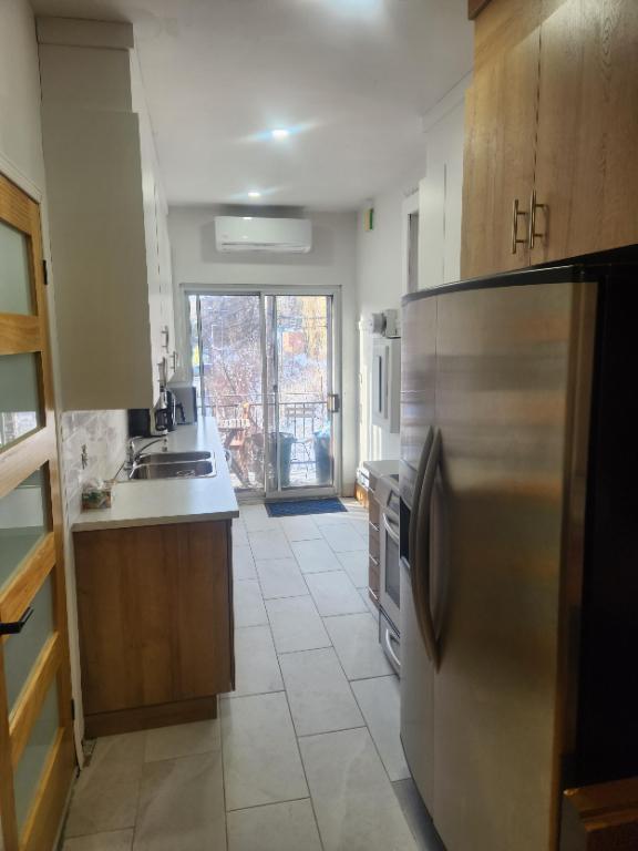 Grand 4 ½ Centre-Ville (Village) | 3205672