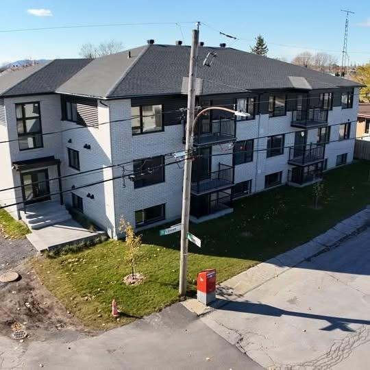 Magnifique Logement 4 1/2 et 5 1/2 | 3205696