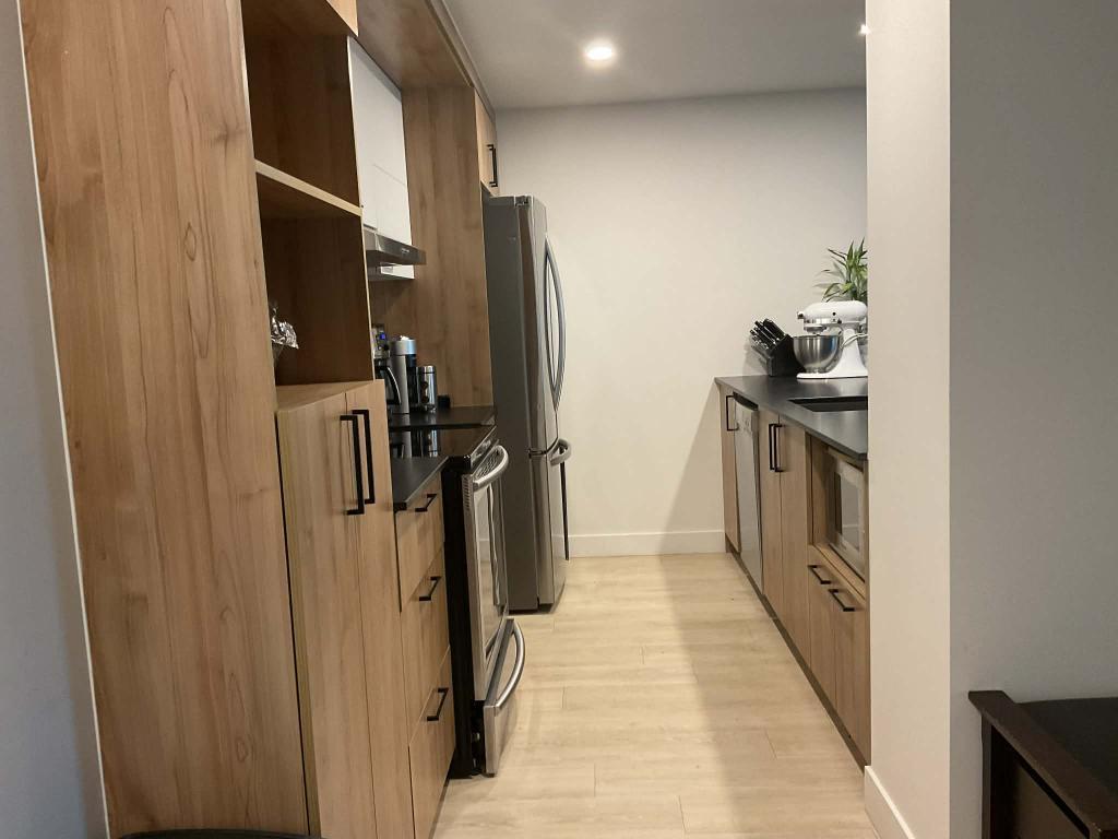 3 mois gratuit . 4 1/2 + | 3212371