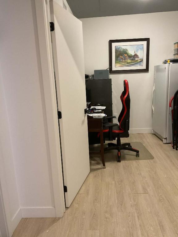 3 mois gratuit . 4 1/2 + | 3212371