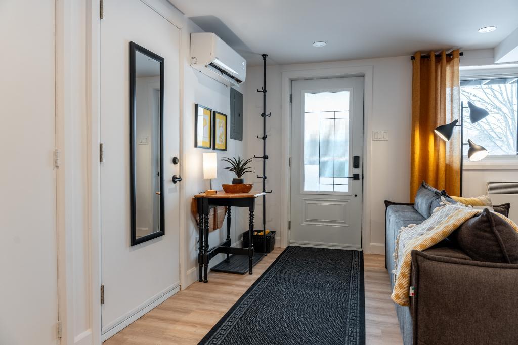 Condo – Rez-de-jardin – Le Ginkgo doré - appartement meublé et équipé | 3205719