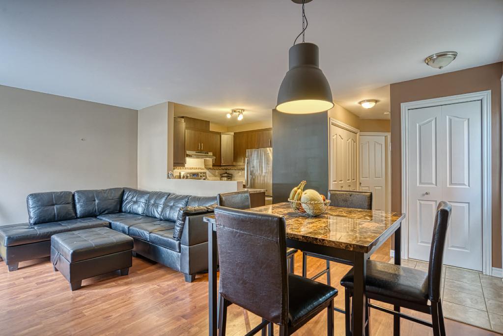 Attrayant 31/2 Brossard près du REM | 3206059