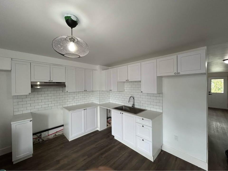 Grand 5 ½ à louer – 1875$/mois (chauffé et éclairé) | 3206101