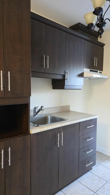 2 1/2 avec balcon secteur en demande | 3206190